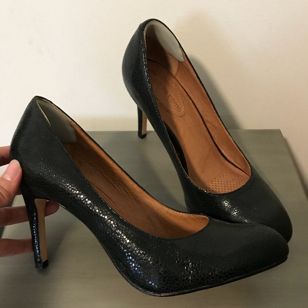 Corso Como black reptile pump 7.5